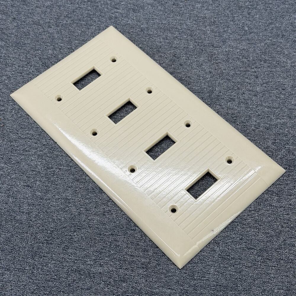 Vintage MCM Sierra Ivory Bakelite Ribbed 4 Gang Toggle Switch Wall Cover Plate